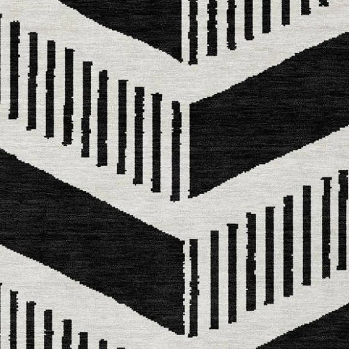 5' X 8' Black And Ivory Geometric Washable Indoor Outdoor Area Rug Homeroots Outdoor