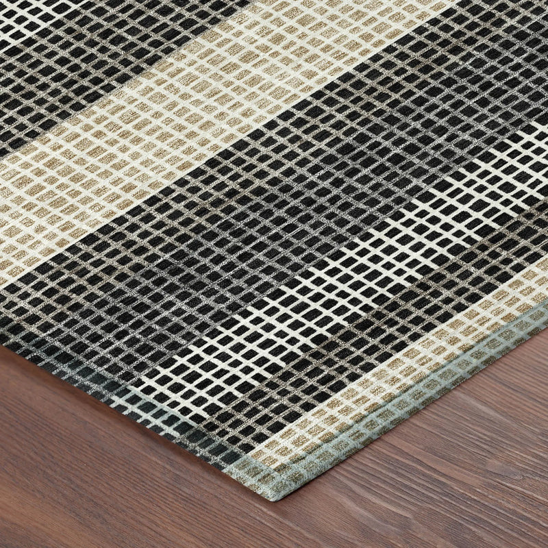 5' X 8' Black And Ivory Striped Washable Indoor Outdoor Area Rug Homeroots Outdoor