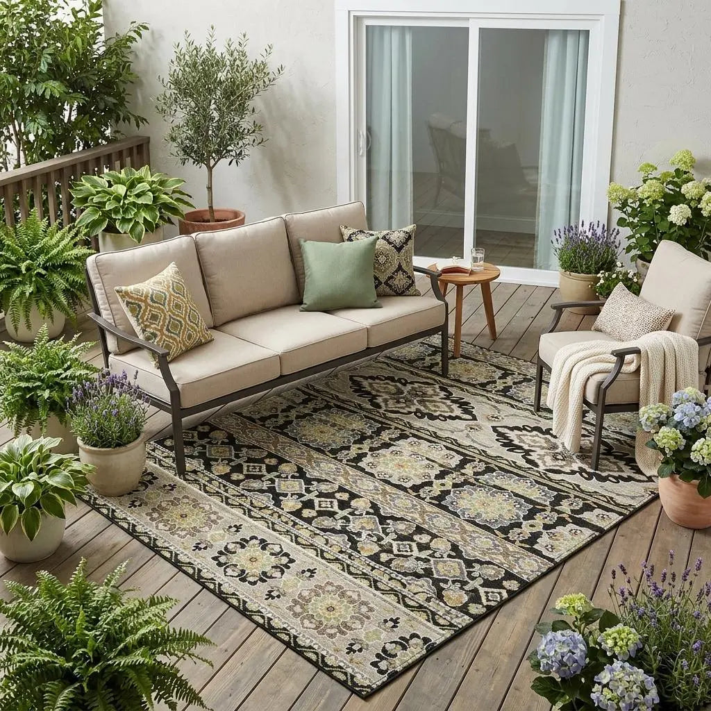 5' X 8' Black And Ivory Tribal Washable Indoor Outdoor Area Rug Homeroots Outdoor