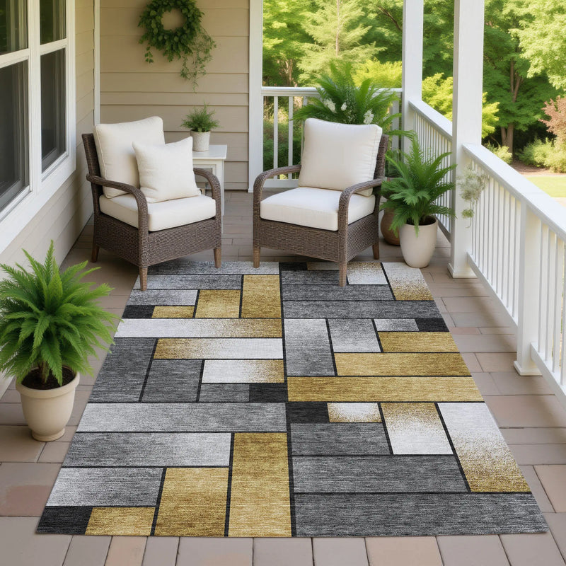 5' X 8' Black And Khaki Geometric Washable Indoor Outdoor Area Rug Homeroots Outdoor