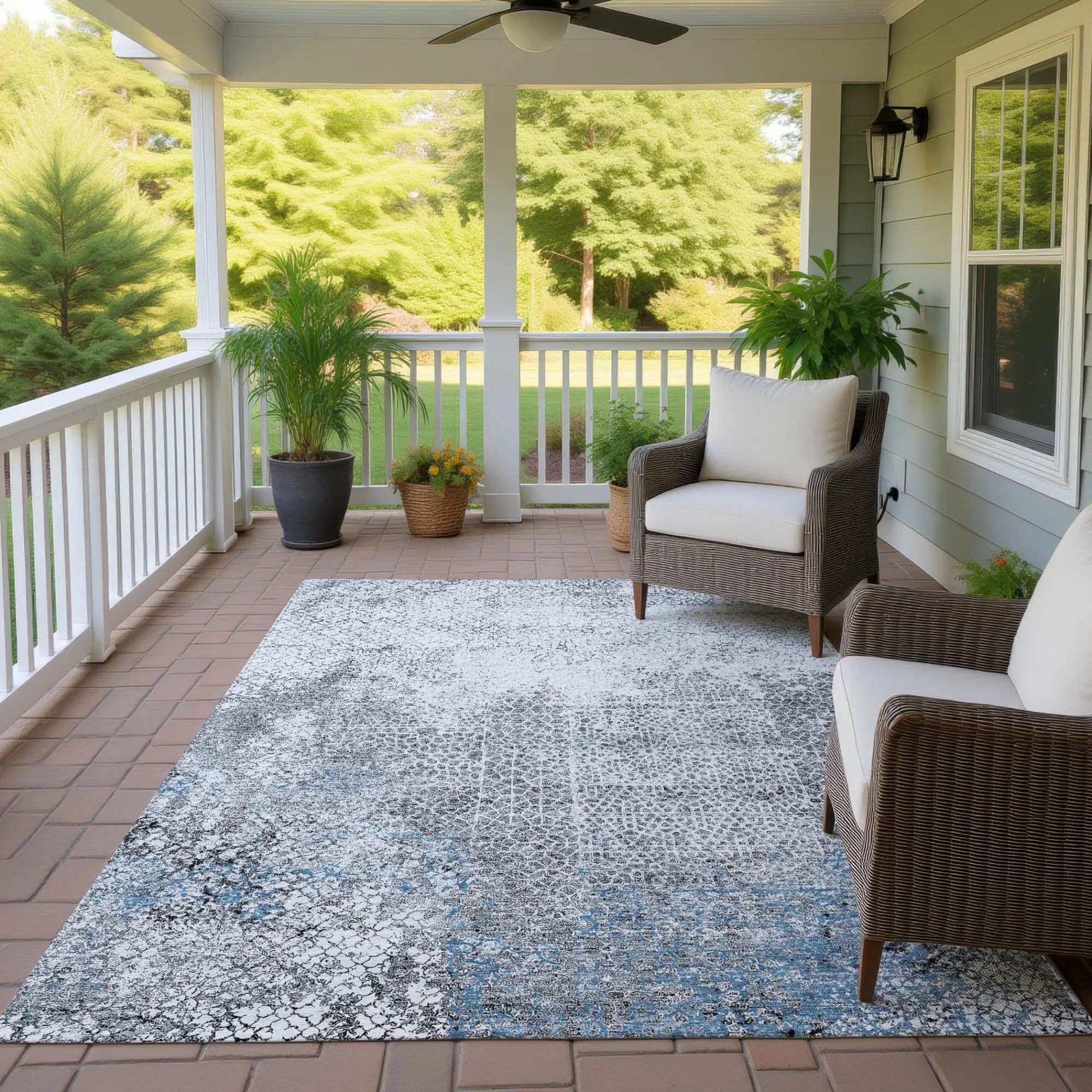 5' X 8' Blue And Pewter Abstract Washable Indoor Outdoor Area Rug Homeroots Outdoor