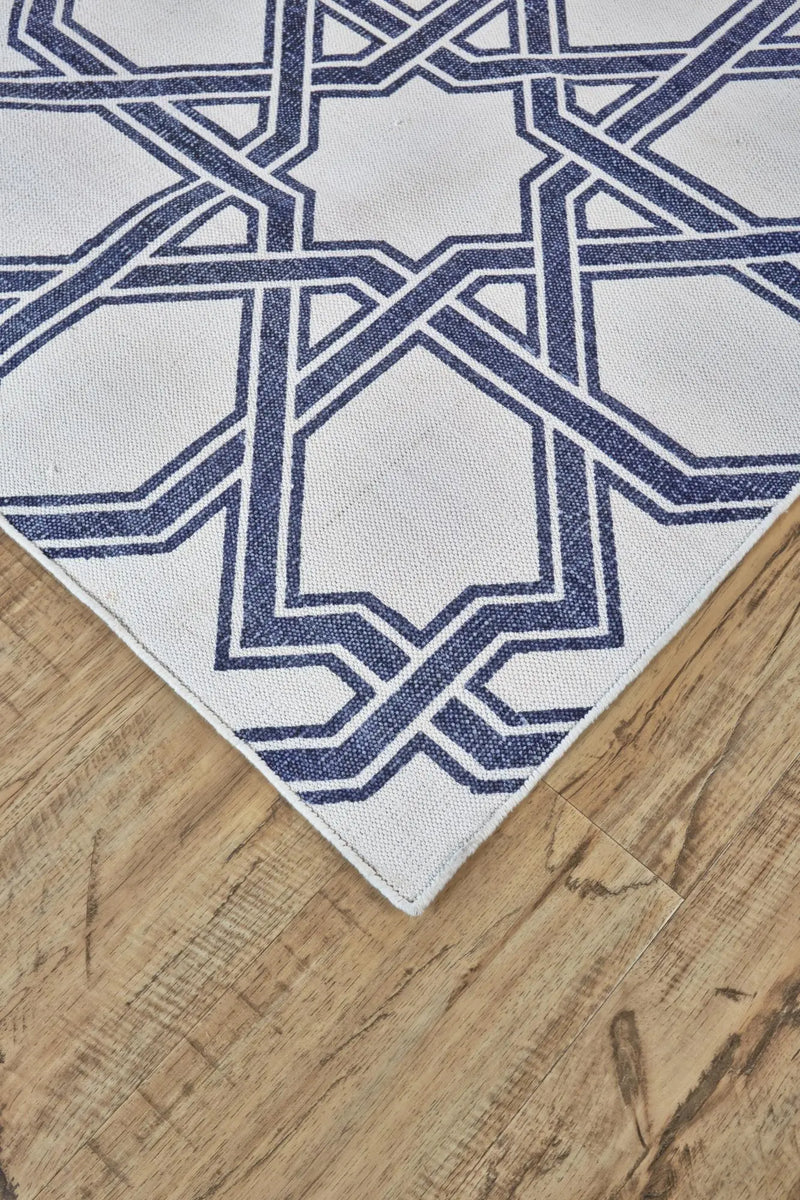 5' X 8' Blue And White Geometric Hand Woven Area Rug Homeroots Home Decor