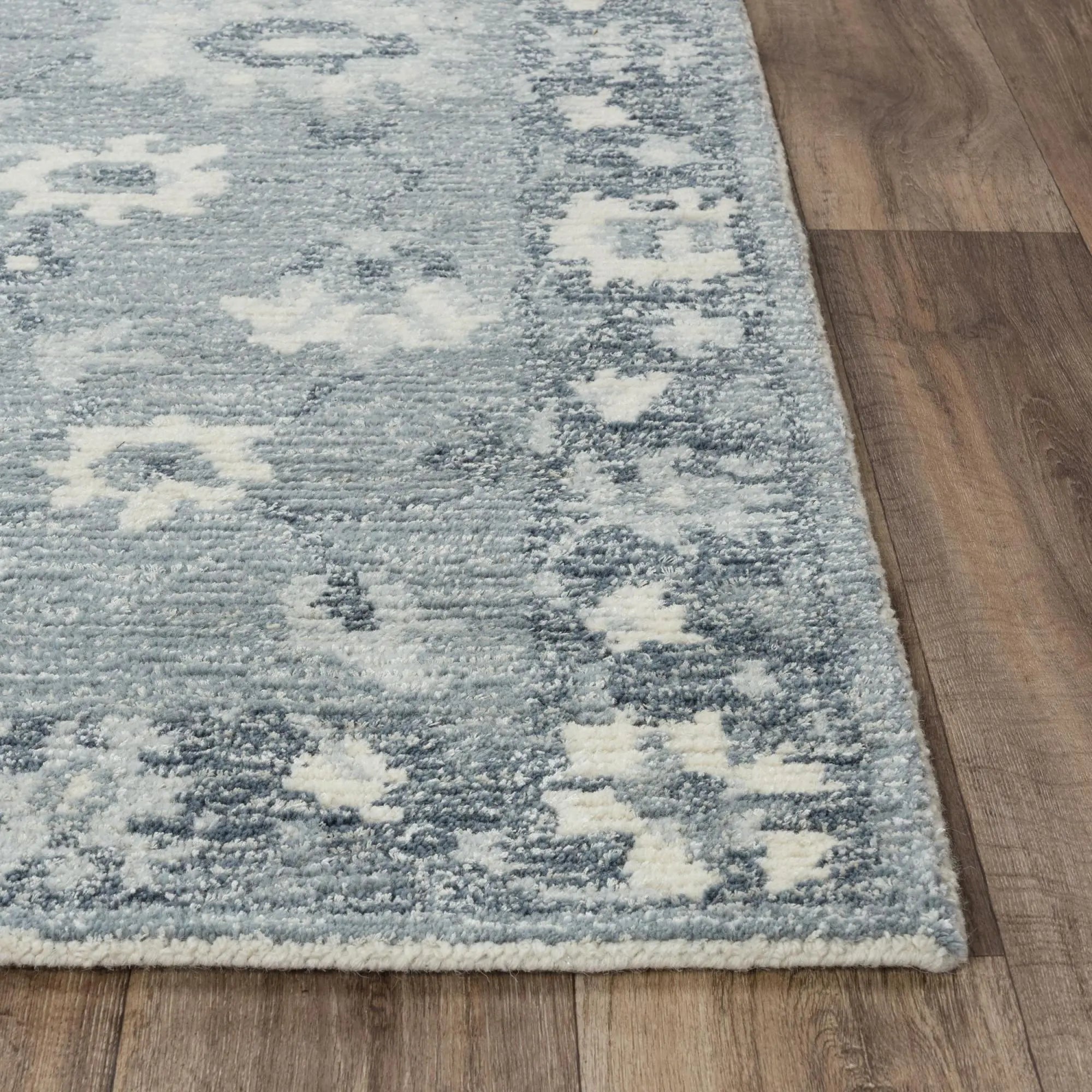 5' X 8' Blue Dark Blue And Ivory Wool Oriental Hand Tufted Area Rug Homeroots Home Decor