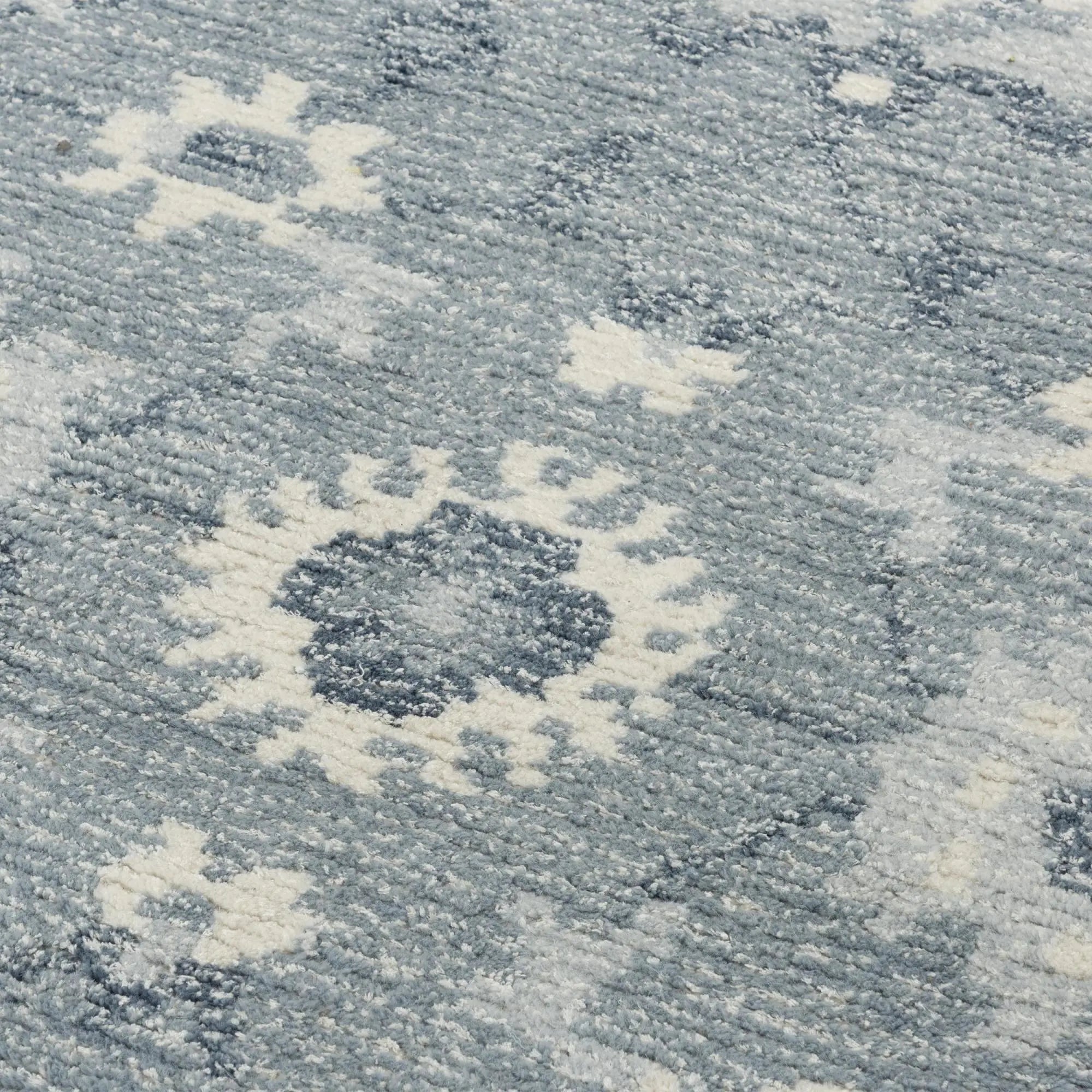5' X 8' Blue Dark Blue And Ivory Wool Oriental Hand Tufted Area Rug Homeroots Home Decor
