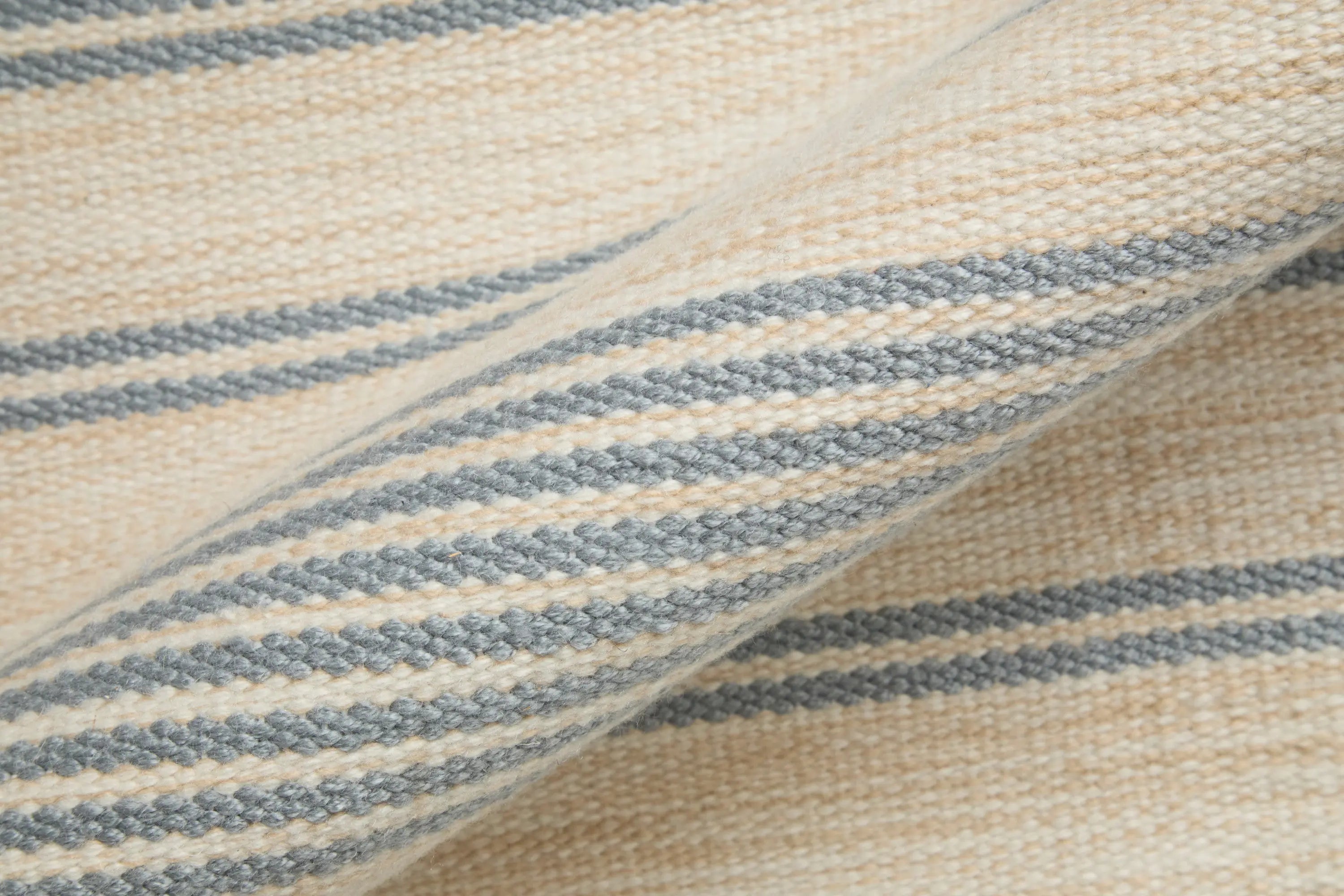5' X 8' Blue Ivory And Tan Striped Dhurrie Hand Woven Stain Resistant Area Rug Homeroots Outdoor