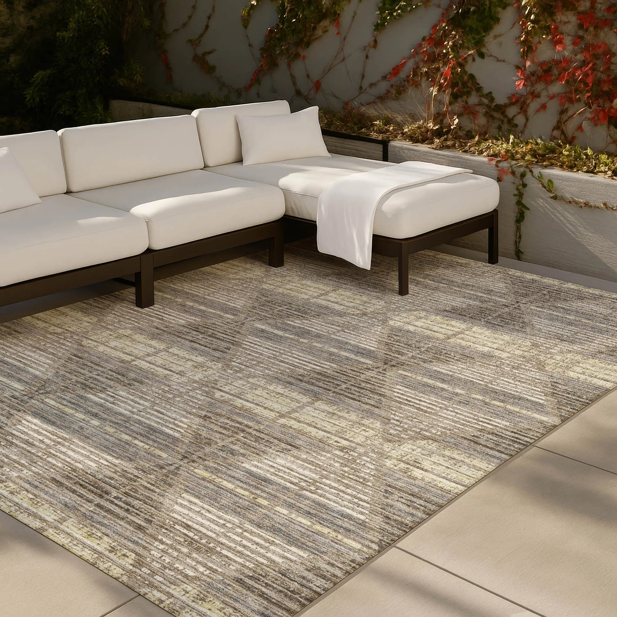 5' X 8' Brown And Beige Geometric Washable Indoor Outdoor Area Rug Homeroots Outdoor