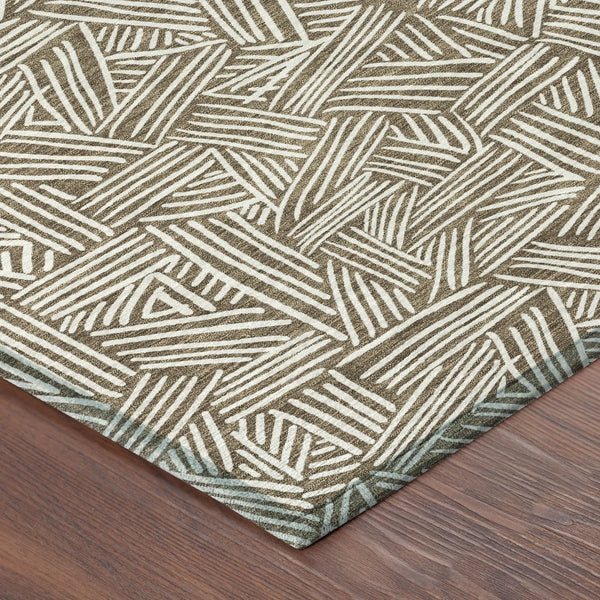 5' X 8' Brown And Ivory Geometric Washable Indoor Outdoor Area Rug Homeroots Outdoor
