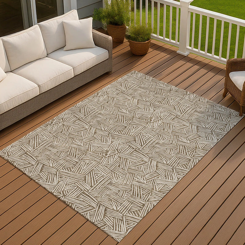 5' X 8' Brown And Ivory Geometric Washable Indoor Outdoor Area Rug Homeroots Outdoor