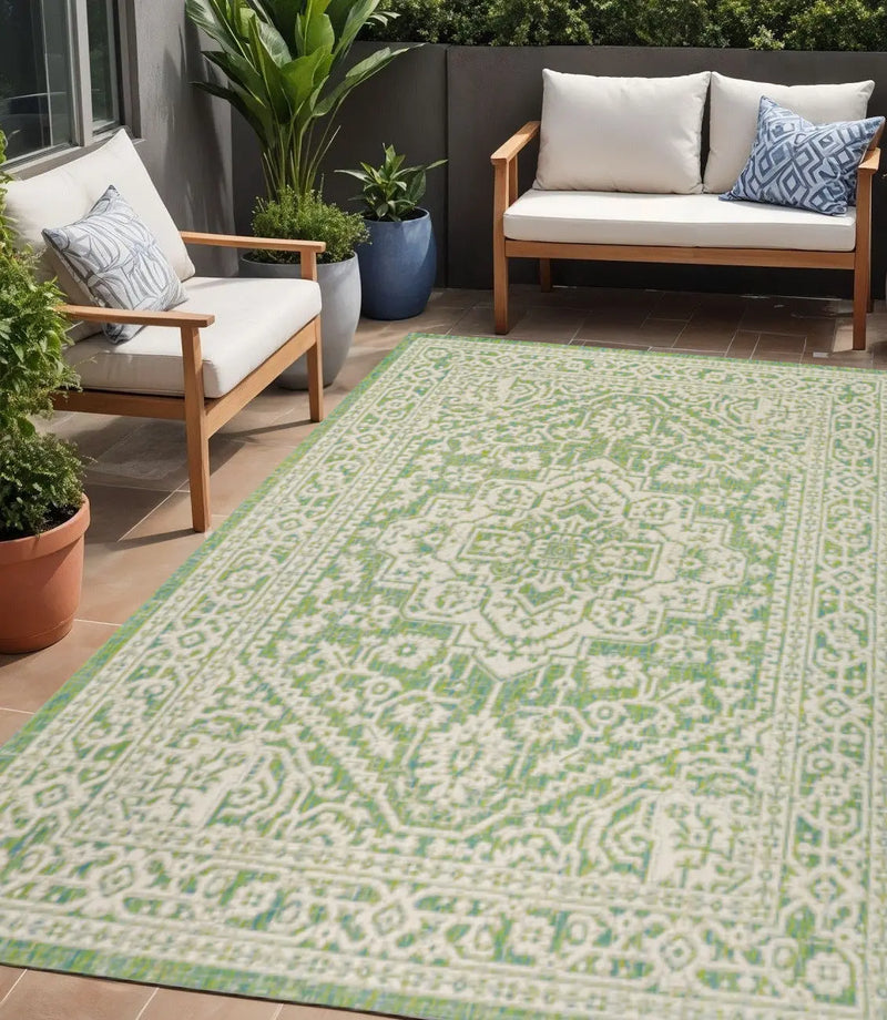 5' X 8' Cream And Green Medallion Indoor Outdoor Area Rug Homeroots Outdoor