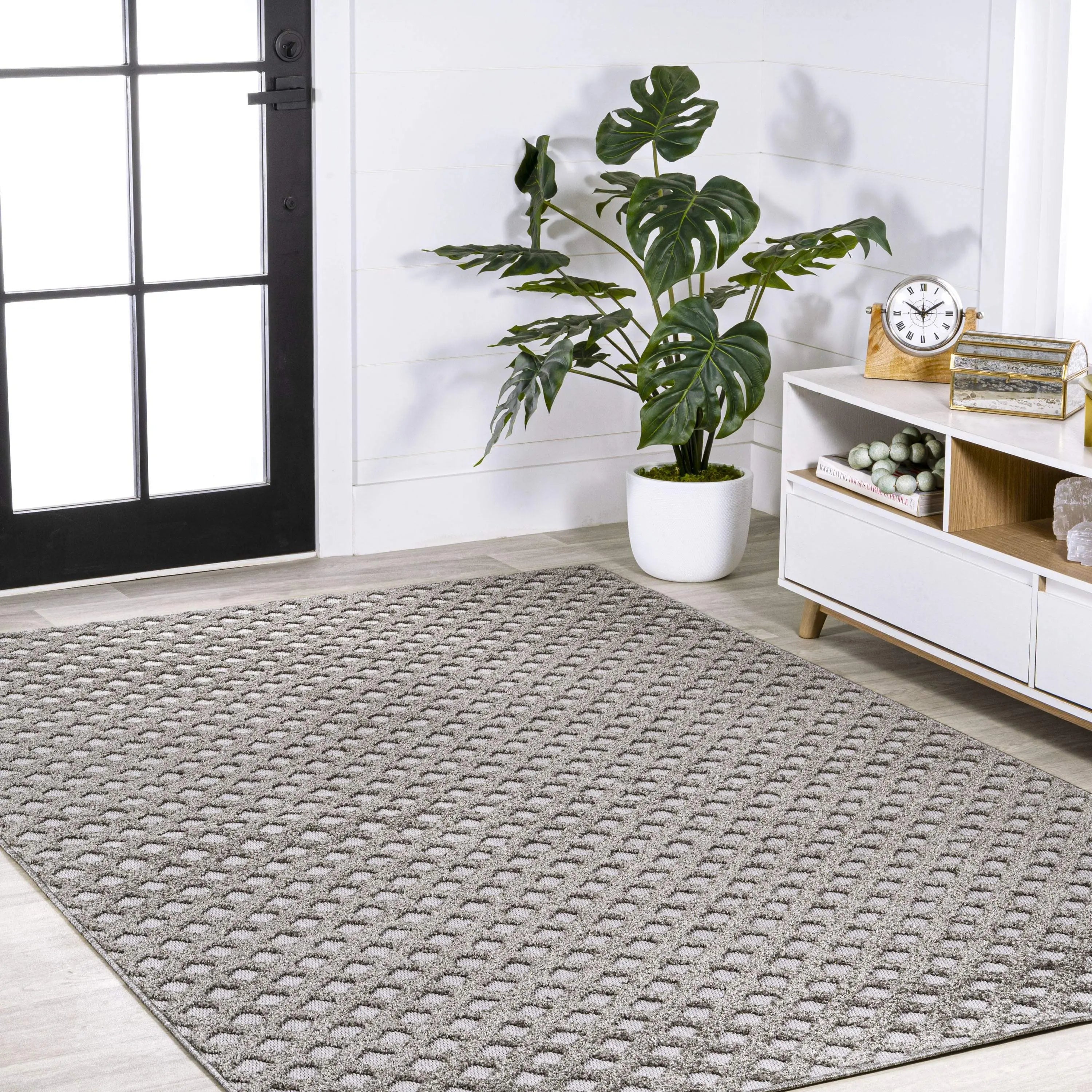 5' X 8' Dark Gray And Ivory Trellis Indoor Outdoor Area Rug - GreatEagleInc