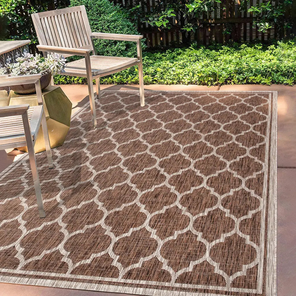 5' X 8' Espresso And Taupe Geometric Indoor Outdoor Area Rug Homeroots Outdoor