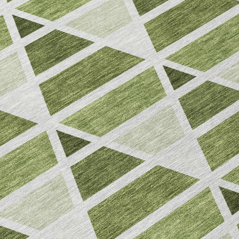 5' X 8' Fern Green And Green Geometric Washable Indoor Outdoor Area Rug Homeroots Outdoor