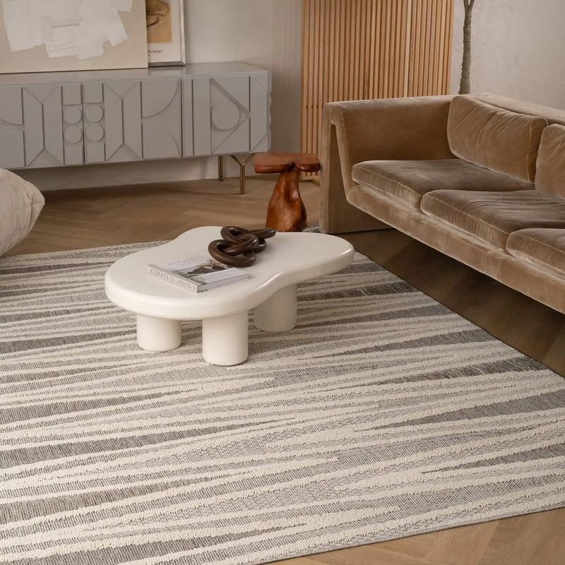 5' X 8' Gray And Beige Abstract Area Rug Homeroots Home Decor
