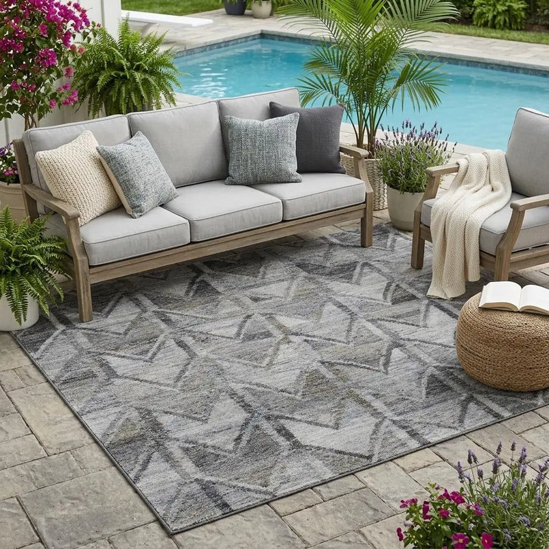 5' X 8' Gray And Black Geometric Hand Woven Area Rug With Fringe Homeroots Outdoor