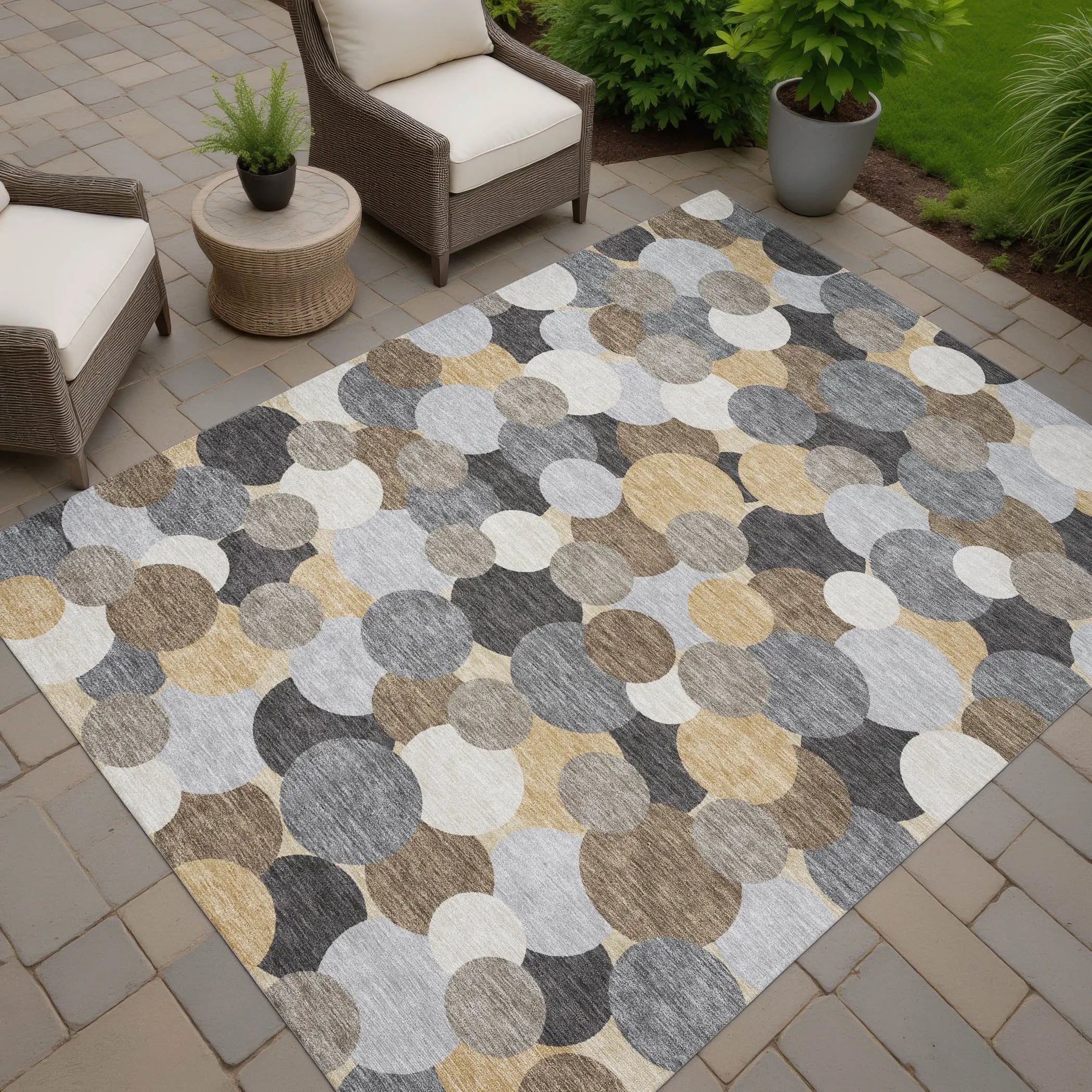 5' X 8' Gray And Chocolate Geometric Washable Indoor Outdoor Area Rug Homeroots Outdoor