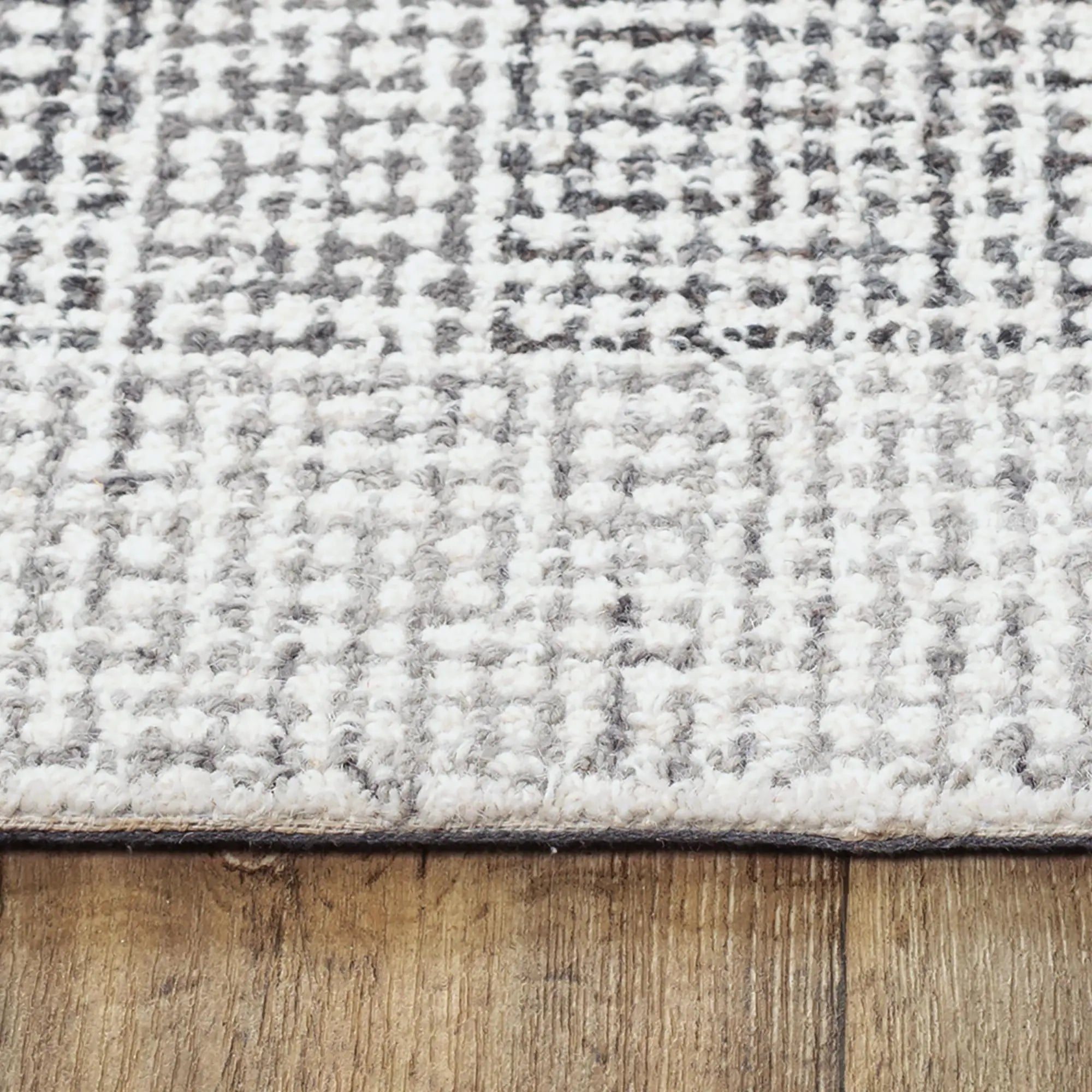 5' X 8' Gray And Dark Gray Wool Checkered Hand Tufted Area Rug Homeroots Home Decor