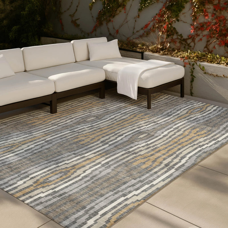 5' X 8' Gray And Ivory Abstract Washable Indoor Outdoor Area Rug Homeroots Outdoor