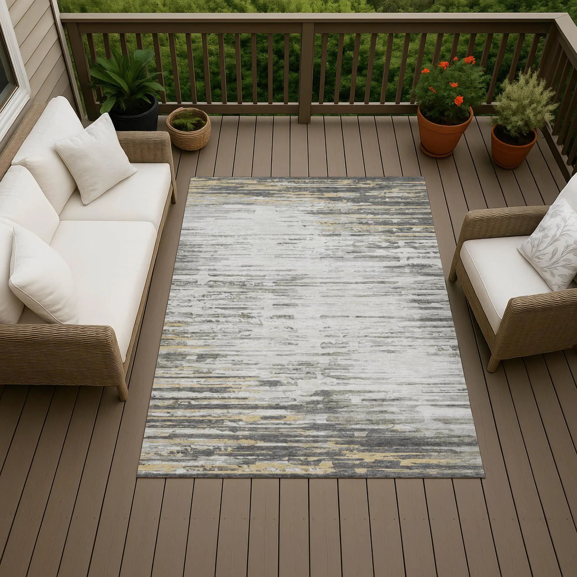 5' X 8' Gray And Ivory Abstract Washable Indoor Outdoor Area Rug Homeroots Outdoor