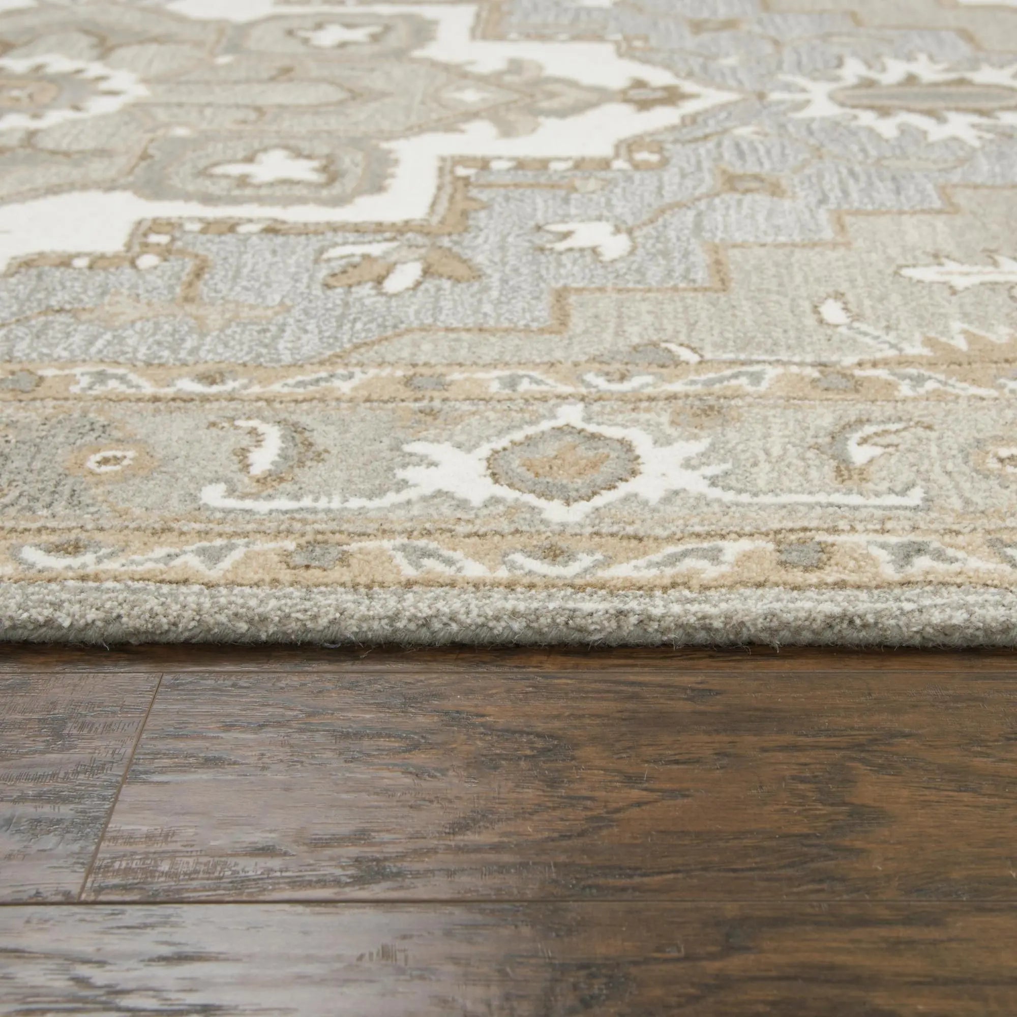 5' X 8' Gray And Natural Wool Medallion Hand Tufted Area Rug Homeroots Home Decor