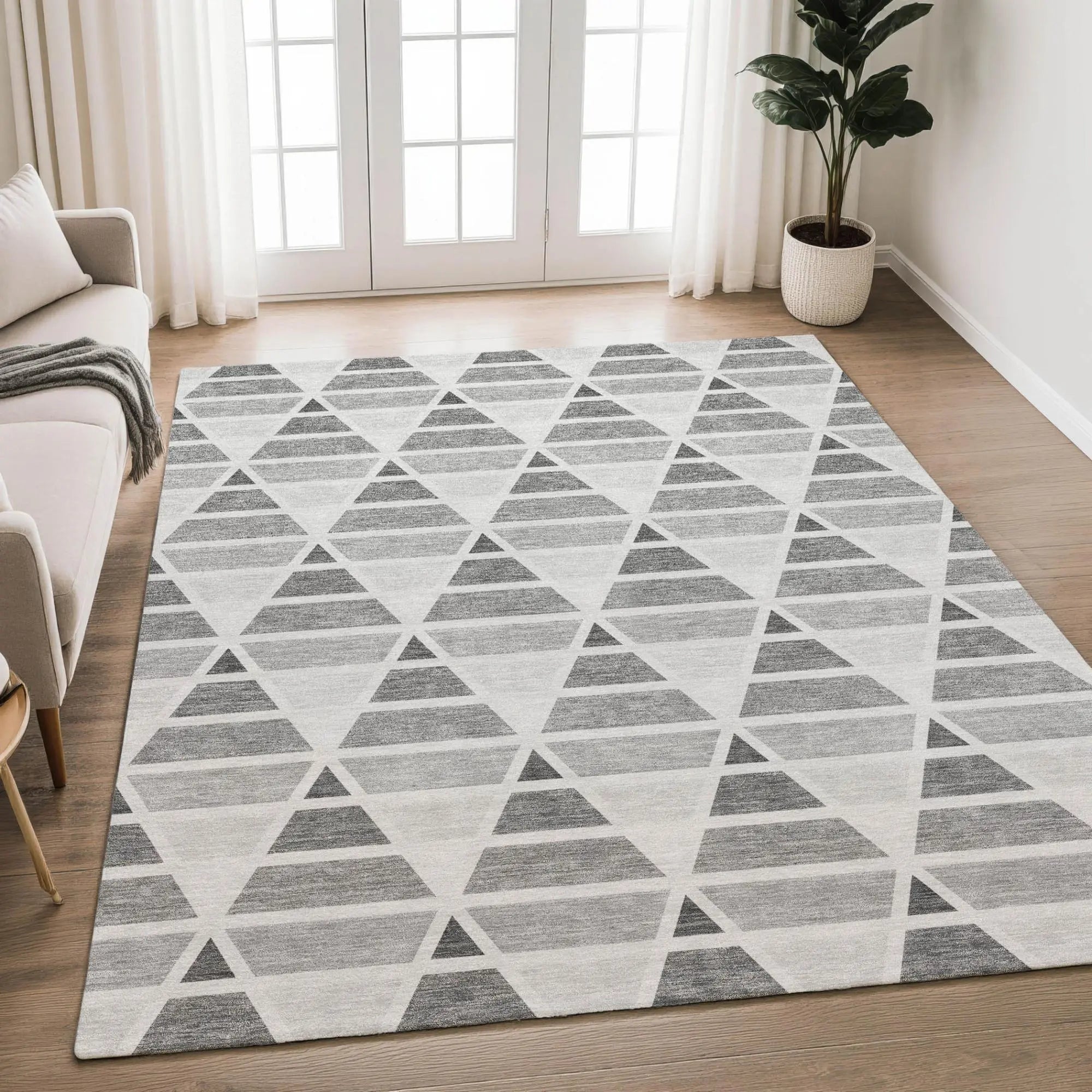 5' X 8' Gray And Silver Geometric Washable Indoor Outdoor Area Rug Homeroots Outdoor