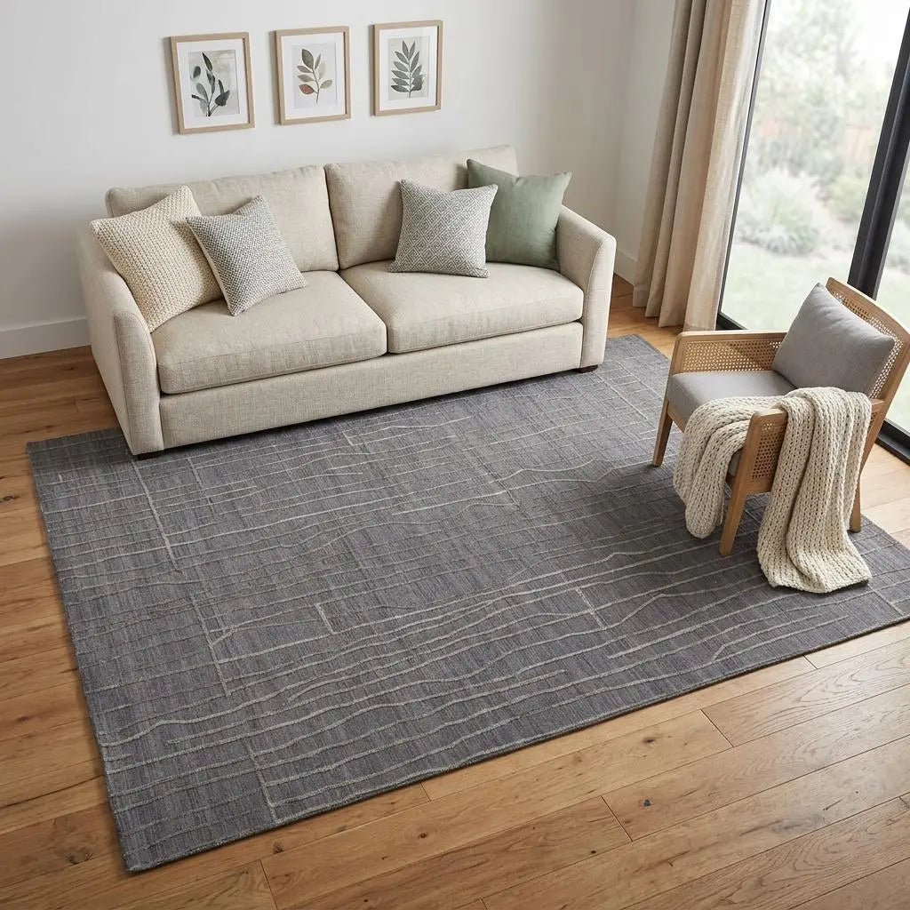 5' X 8' Gray And Silver Hand Woven Area Rug Homeroots Home Decor
