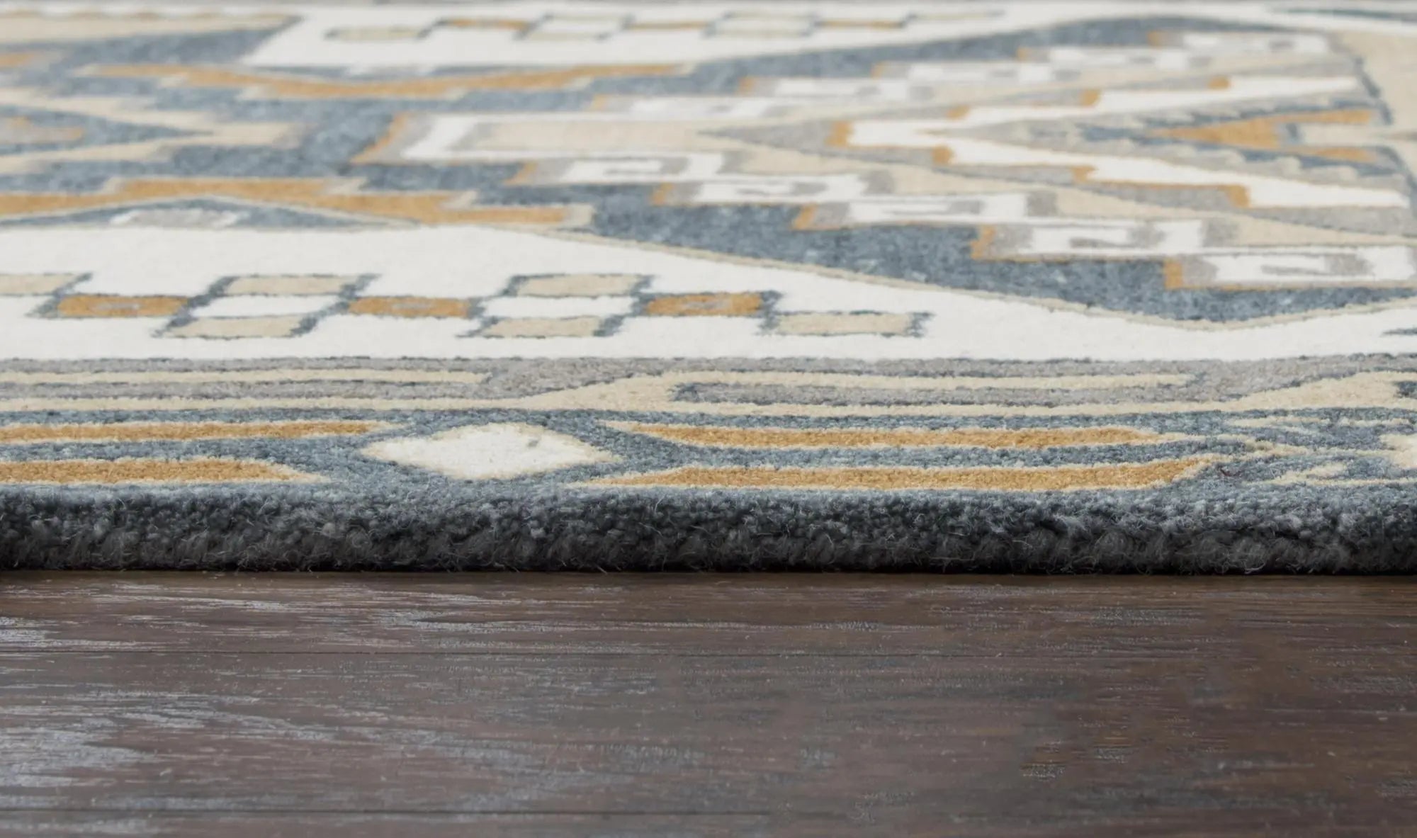 5' X 8' Gray And Tan Wool Tribal Hand Tufted Area Rug Homeroots Home Decor