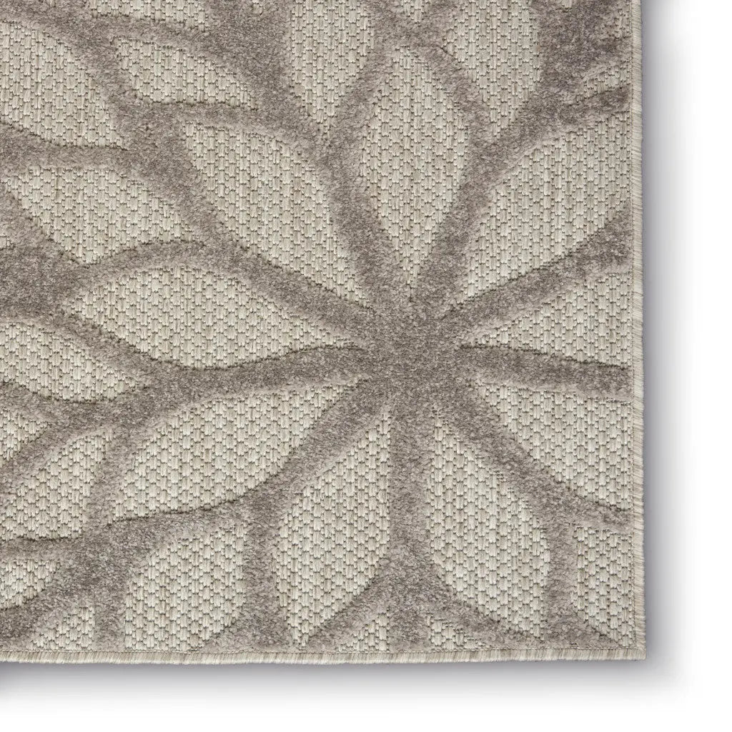 5' X 8' Gray Floral Indoor Outdoor Area Rug Homeroots Outdoor