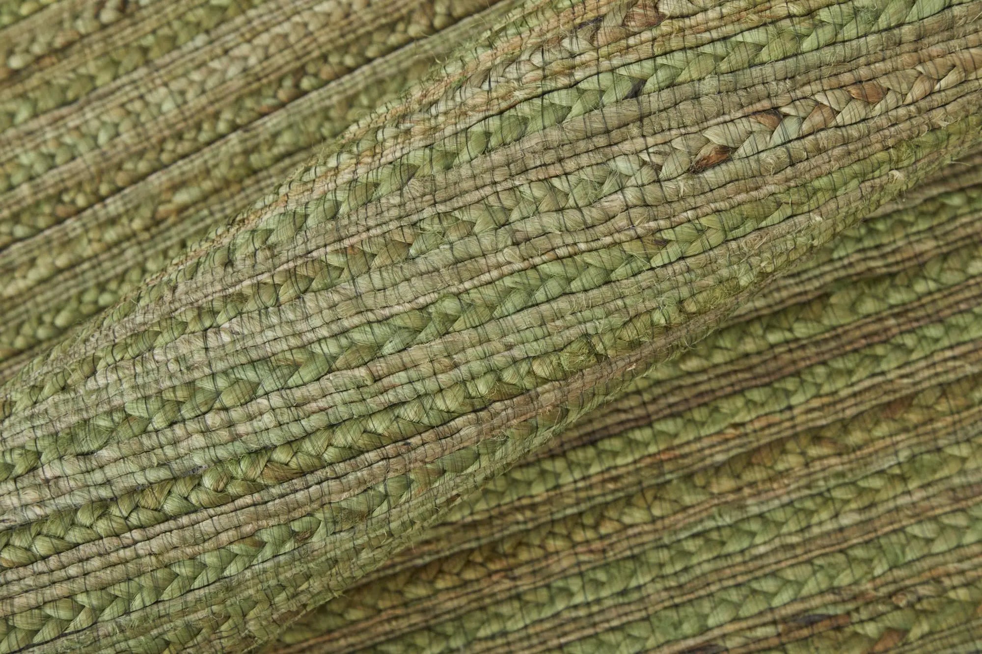 5' X 8' Green And Brown Jute Hand Woven Area Rug With Fringe Homeroots Home Decor