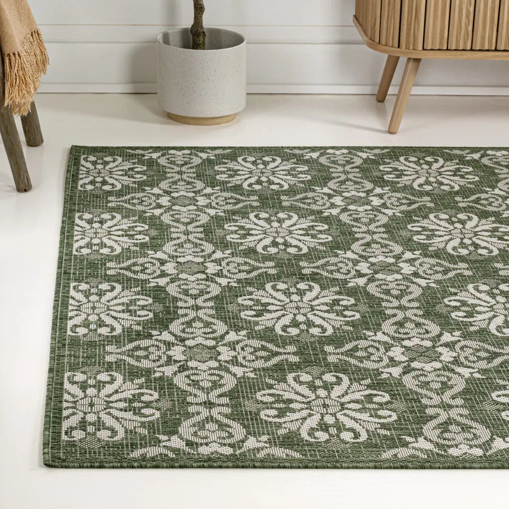 5' X 8' Green And Cream Floral Indoor Outdoor Area Rug - GreatEagleInc