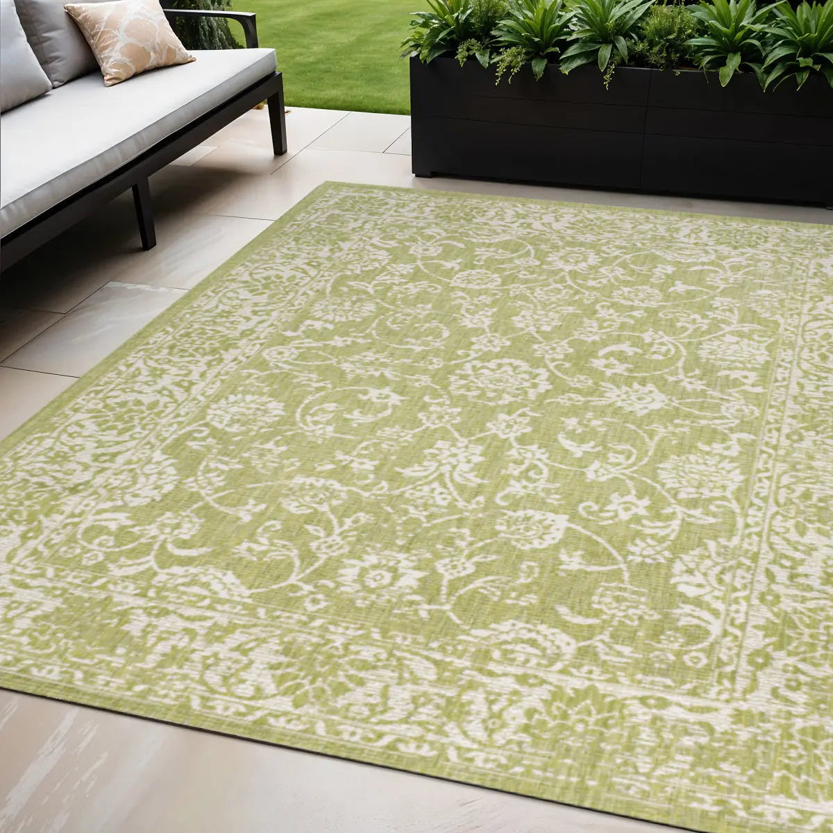 5' X 8' Green And Cream Medallion Indoor Outdoor Area Rug Homeroots Outdoor