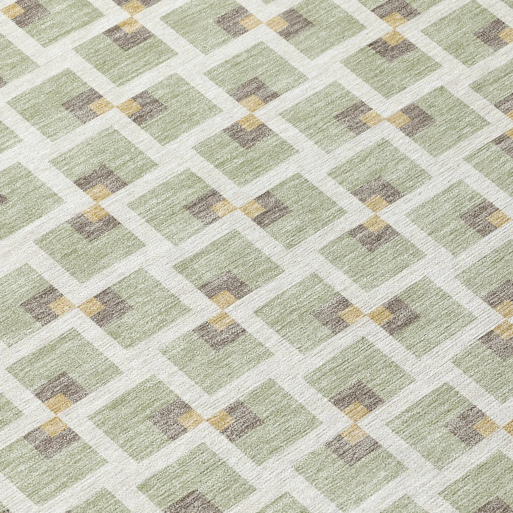 5' X 8' Green And Ivory Geometric Washable Indoor Outdoor Area Rug Homeroots Outdoor