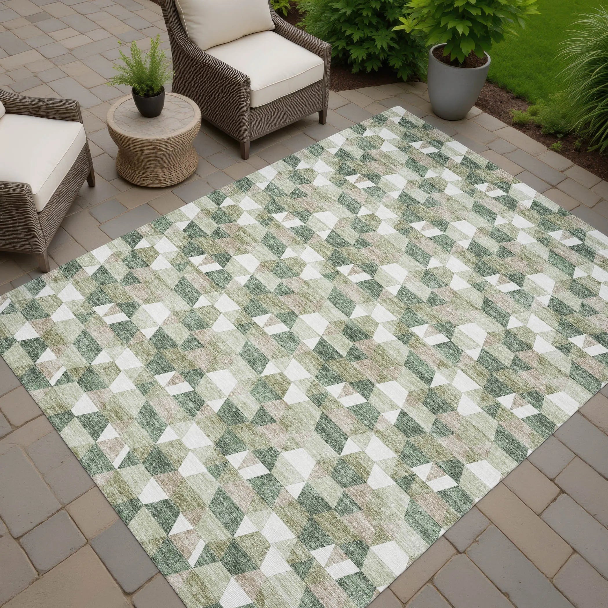 5' X 8' Green And Silver Geometric Washable Indoor Outdoor Area Rug Homeroots Outdoor