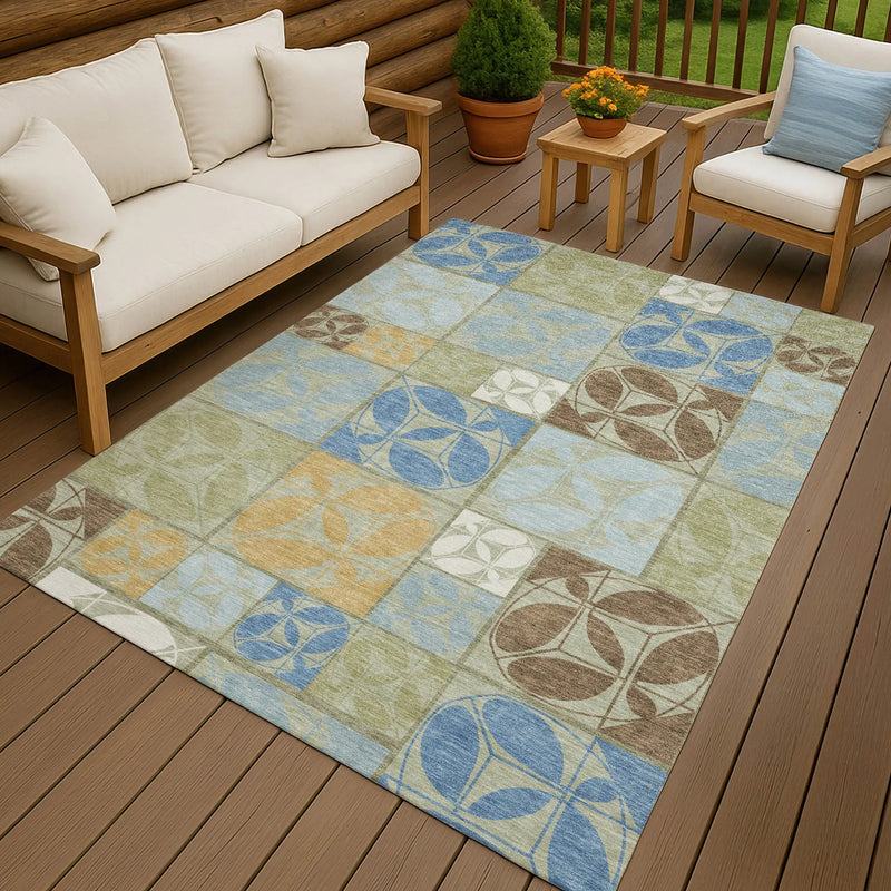 5' X 8' Green And Silver Geometric Washable Indoor Outdoor Area Rug Homeroots Outdoor