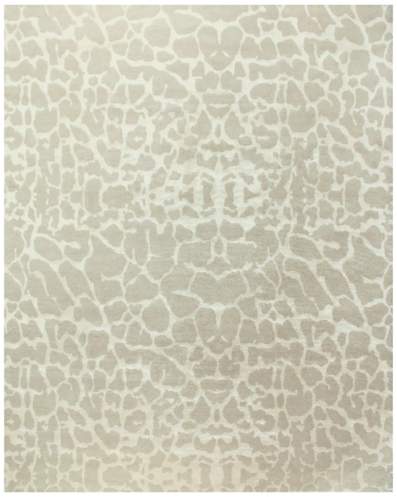 5' X 8' Ivory And Beige Animal Print Hand Knotted Area Rug Homeroots Home Decor