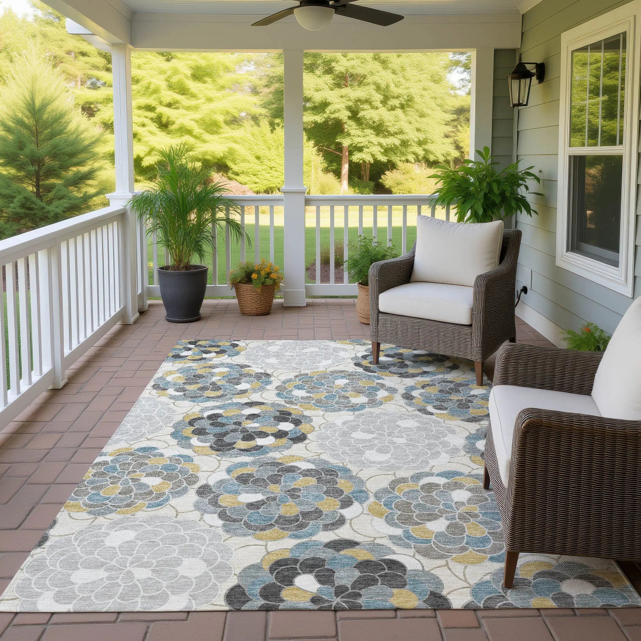 5' X 8' Ivory And Beige Floral Washable Indoor Outdoor Area Rug Homeroots Outdoor
