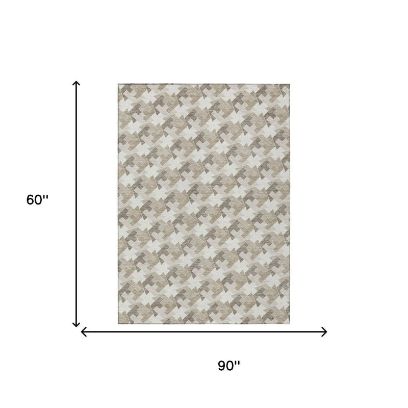5' X 8' Ivory And Beige Geometric Washable Indoor Outdoor Area Rug Homeroots Outdoor