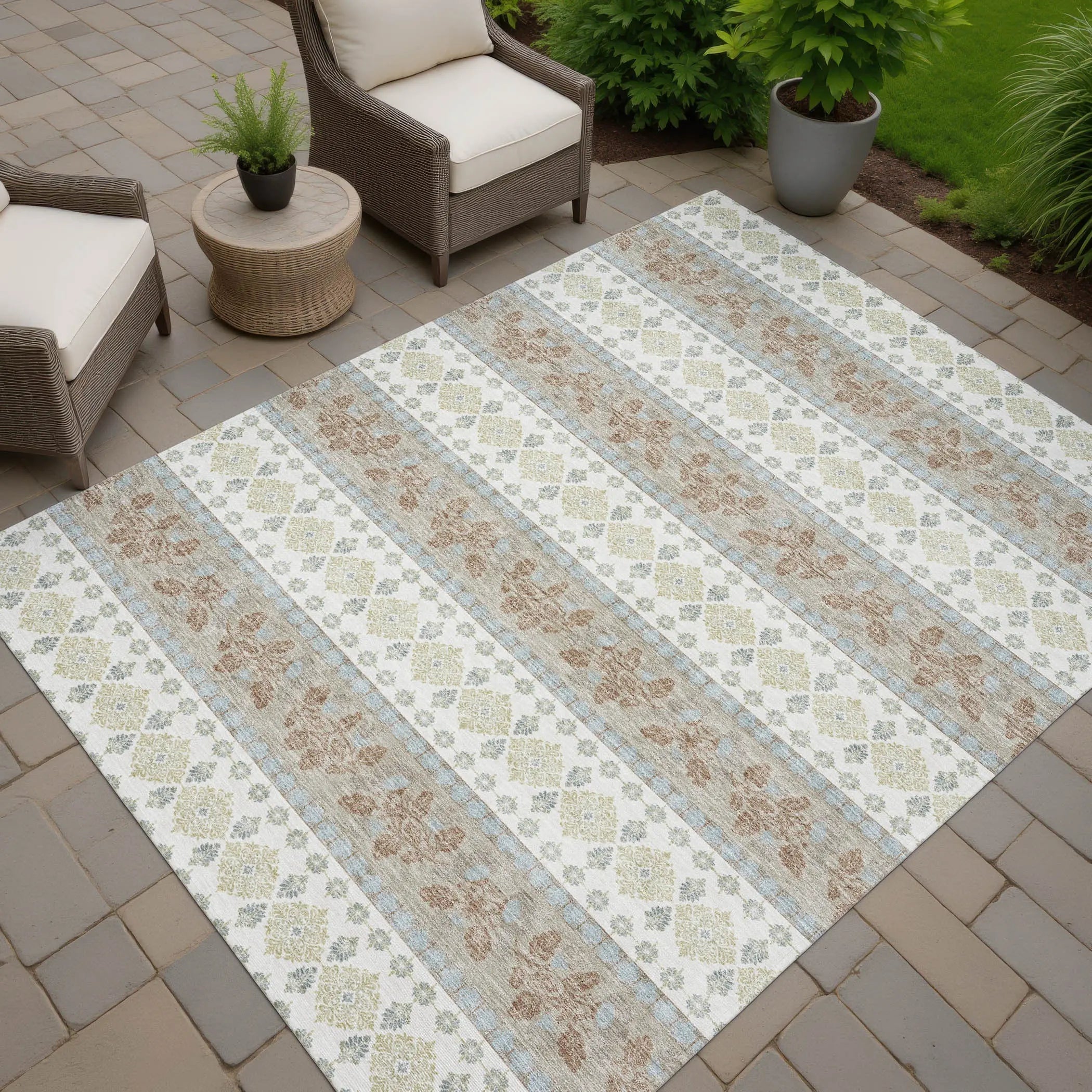 5' X 8' Ivory And Beige Striped Washable Indoor Outdoor Area Rug Homeroots Outdoor