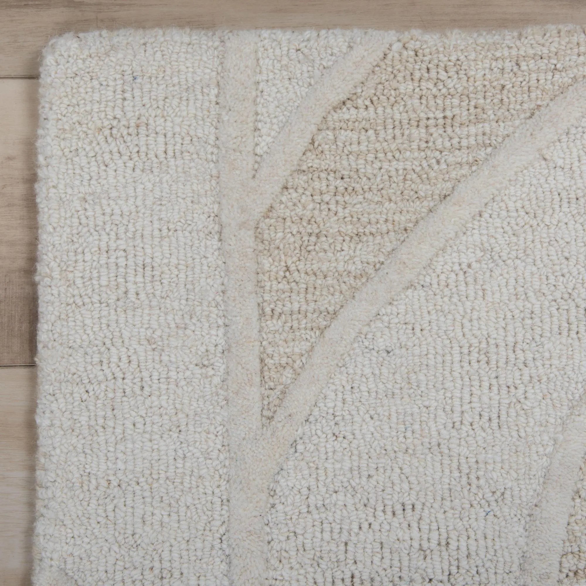 5' X 8' Ivory And Beige Wool Plaid Hand Tufted Area Rug Homeroots Home Decor