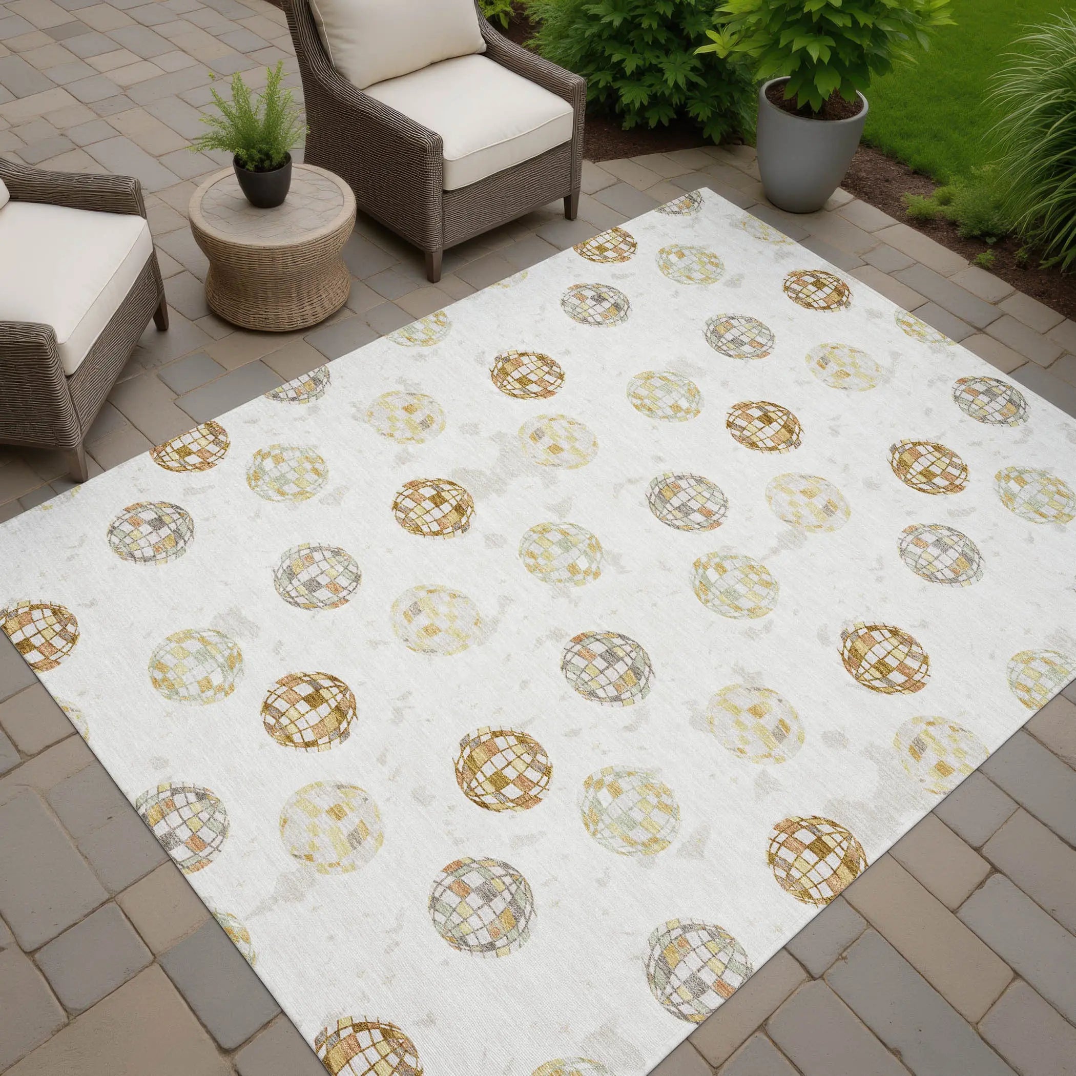 5' X 8' Ivory And Copper Geometric Washable Indoor Outdoor Area Rug Homeroots Outdoor