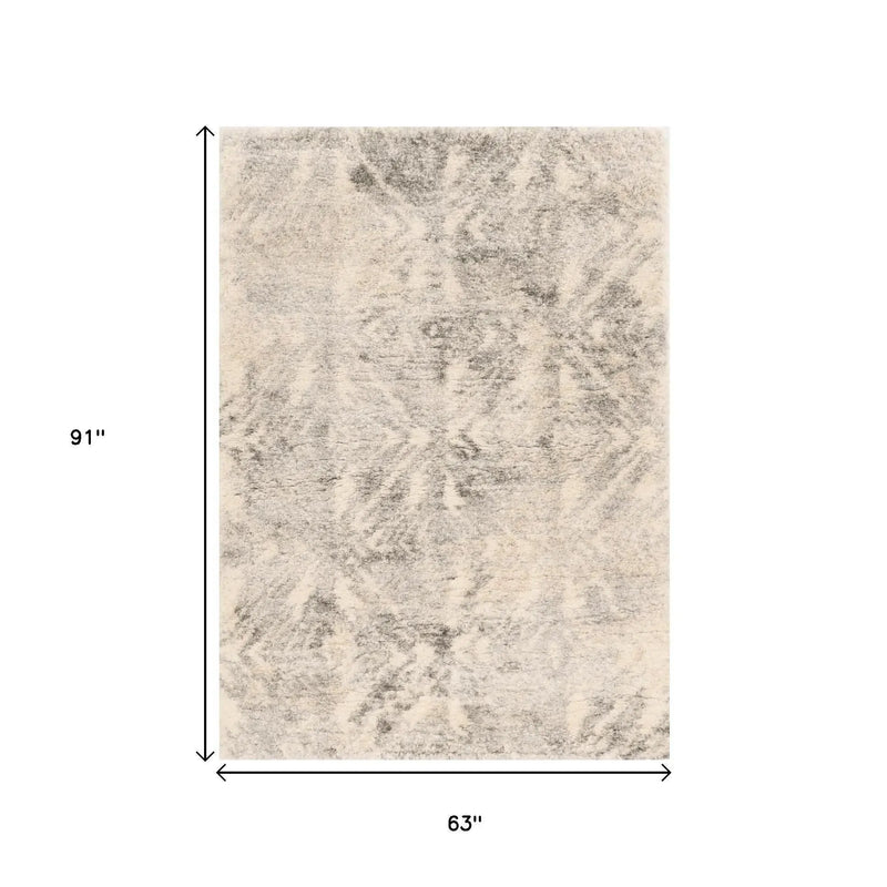5' X 8' Ivory And Gray Diamond Area Rug Homeroots Home Decor