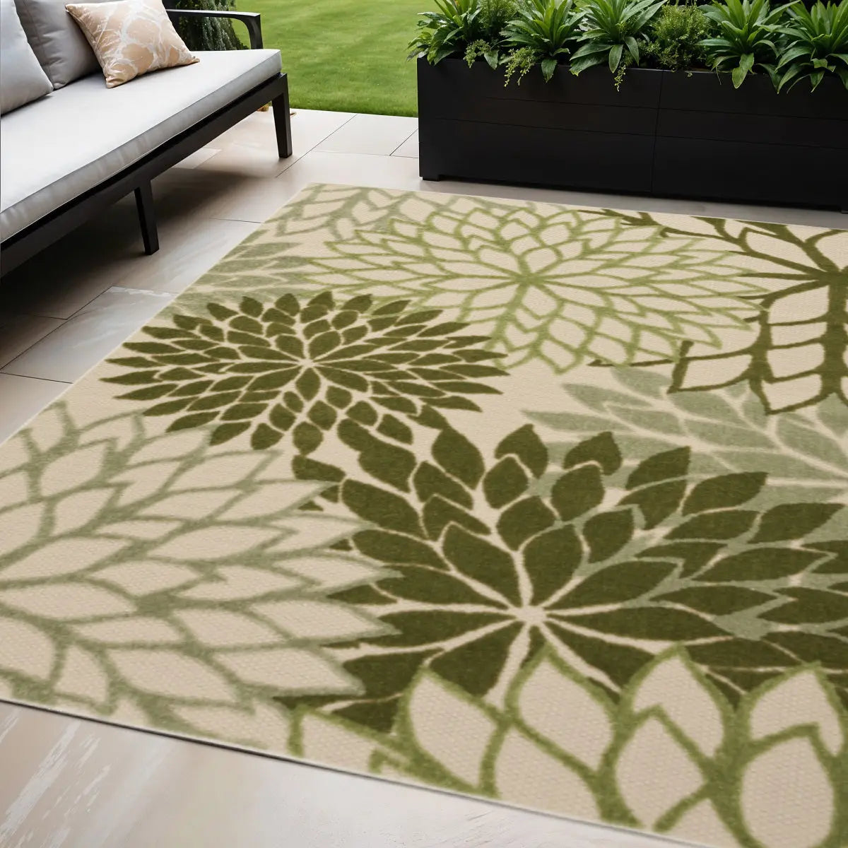 5' X 8' Ivory And Green Floral Indoor Outdoor Area Rug Homeroots Outdoor