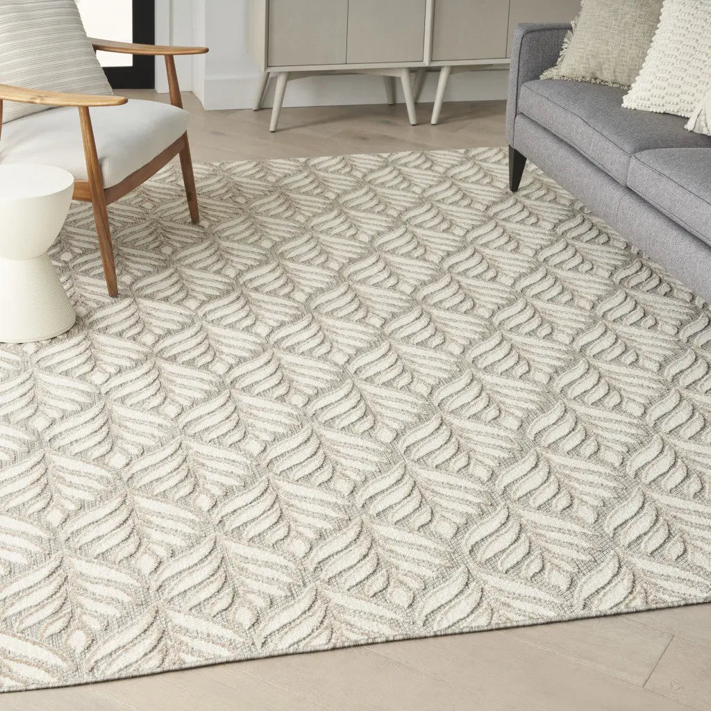 5' X 8' Ivory And Grey Floral Stain Resistant Non Skid Area Rug Homeroots Outdoor