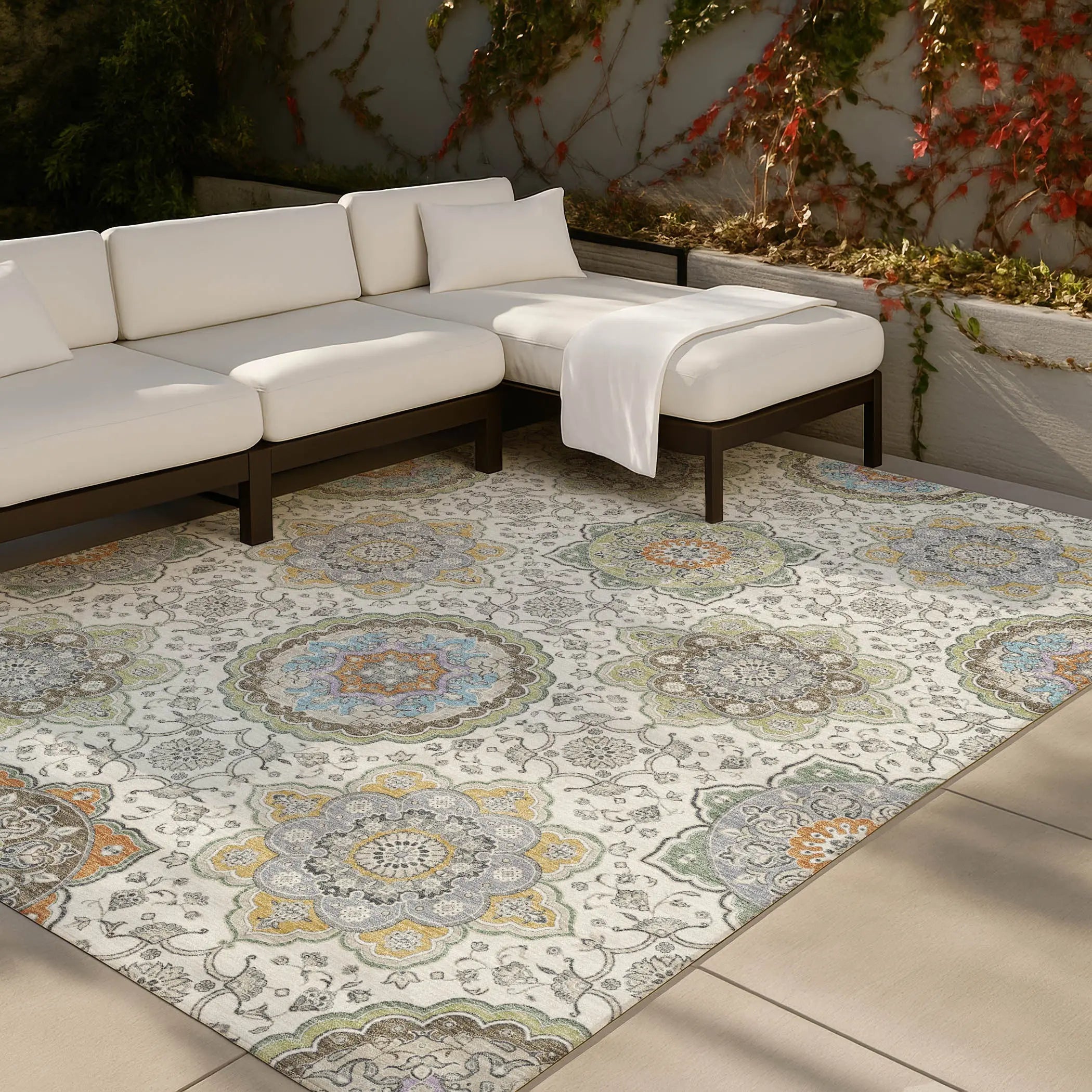 5' X 8' Ivory And Khaki Floral Medallion Washable Indoor Outdoor Area Rug Homeroots Outdoor