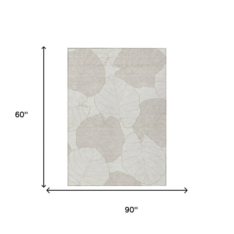 5' X 8' Ivory And Silver Floral Washable Indoor Outdoor Area Rug Homeroots Outdoor