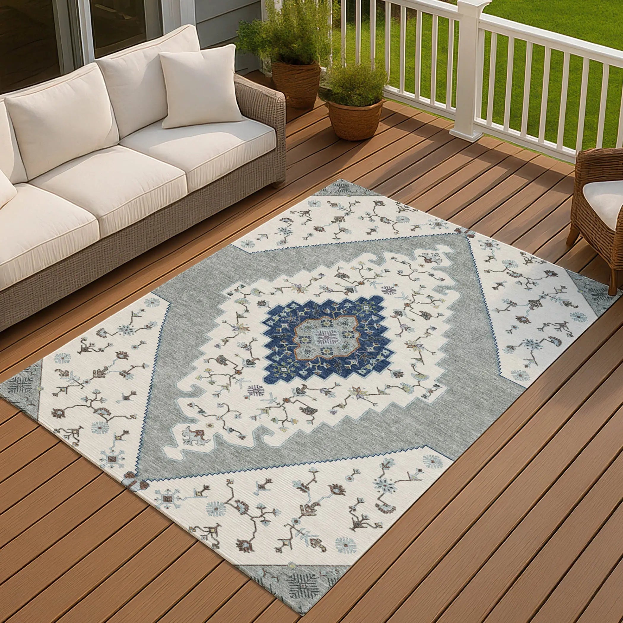 5' X 8' Ivory And Silver Geometric Washable Indoor Outdoor Area Rug Homeroots Outdoor