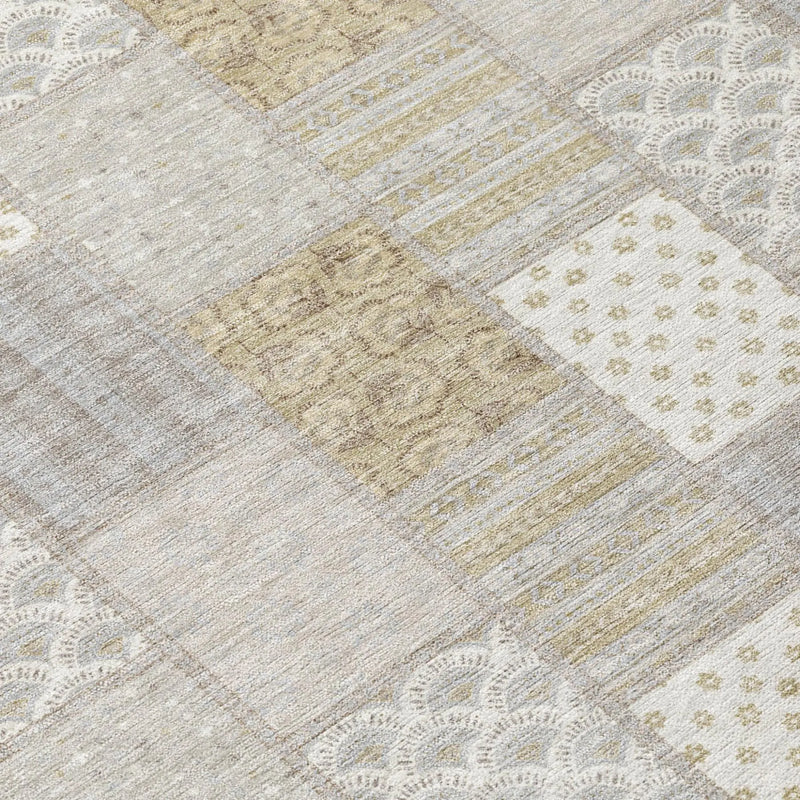 5' X 8' Ivory And Silver Patchwork Washable Indoor Outdoor Area Rug Homeroots Outdoor
