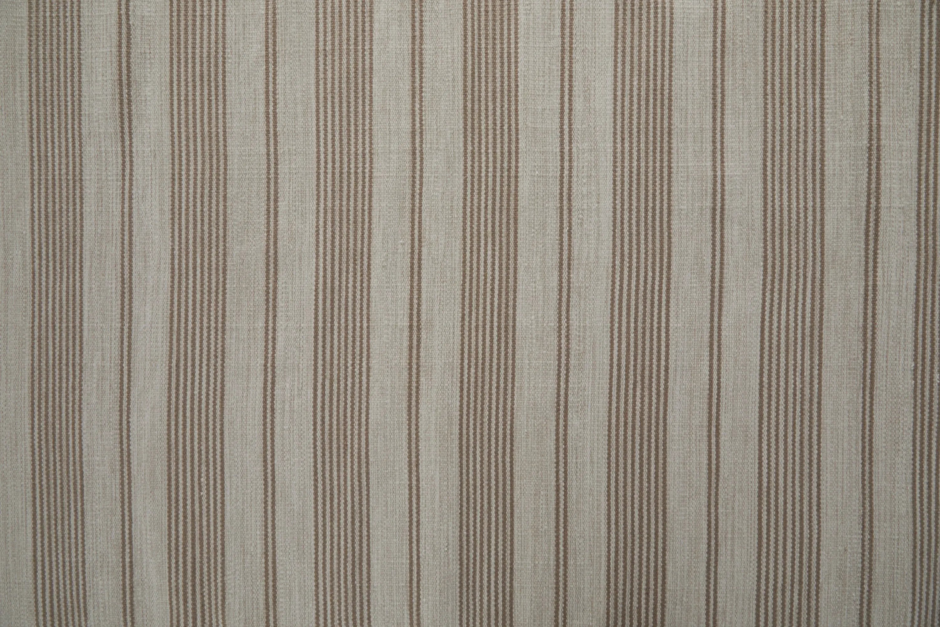 5' X 8' Ivory And Taupe Striped Hand Woven Area Rug Homeroots Outdoor