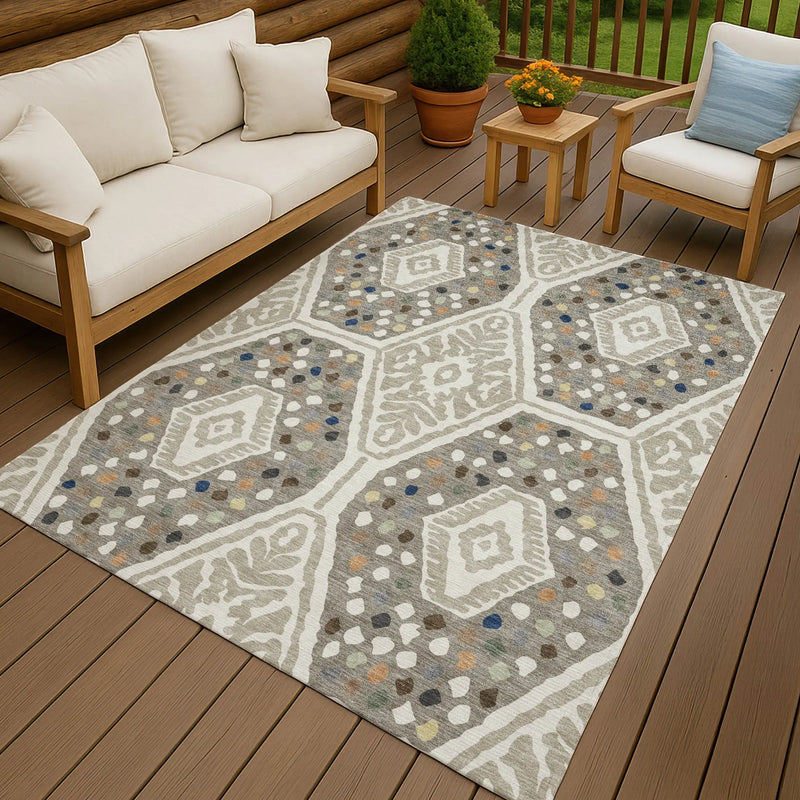 5' X 8' Ivory And Taupe Tribal Washable Indoor Outdoor Area Rug Homeroots Outdoor