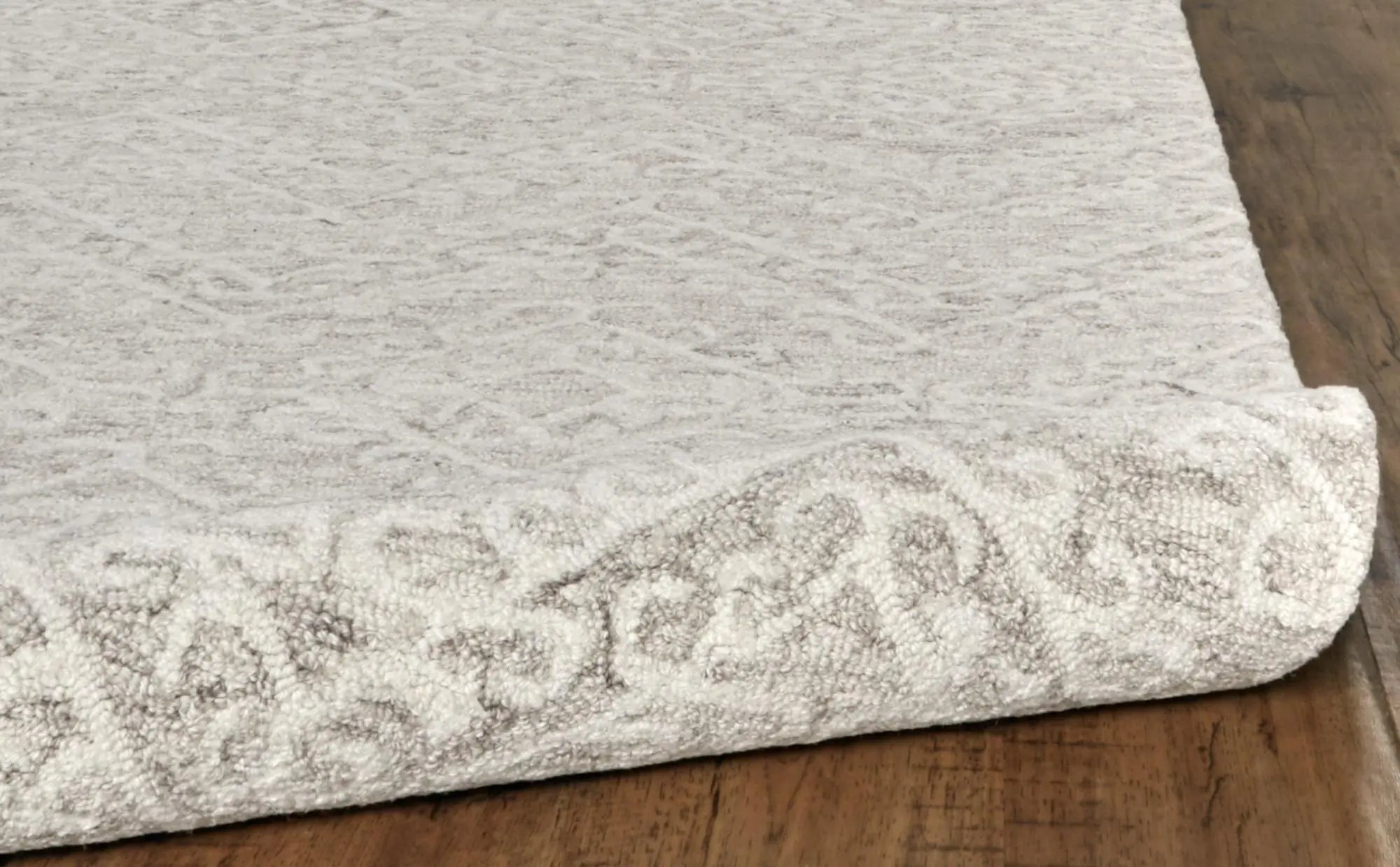 5' X 8' Ivory Gray And Taupe Wool Chevron Hand Tufted Area Rug Homeroots Home Decor