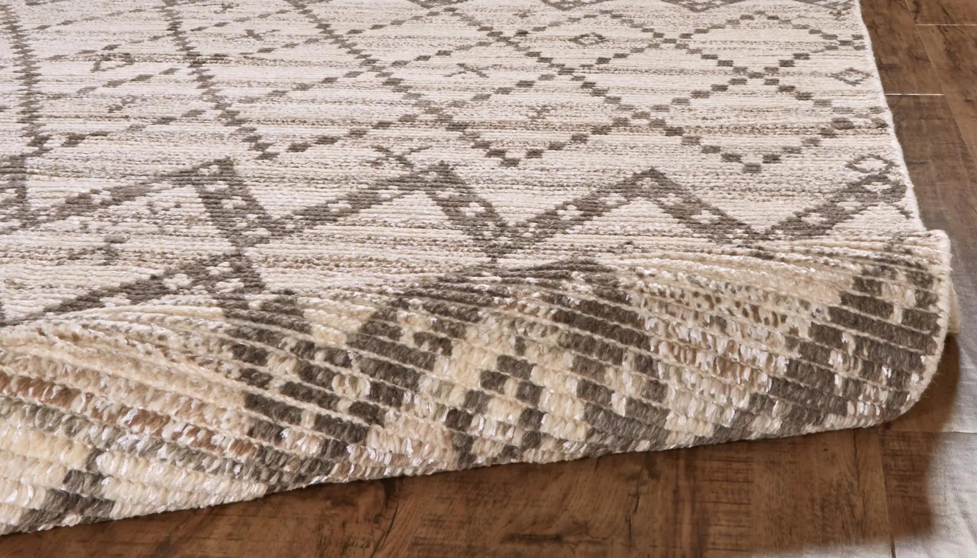 5' X 8' Ivory Gray And Taupe Wool Geometric Hand Knotted Area Rug Homeroots Home Decor